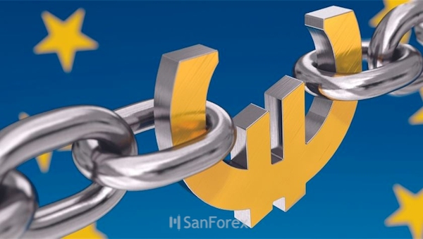 Khoảng cách phát triển và nợ công cao đang gây sức ép lên sự ổn định Eurozone